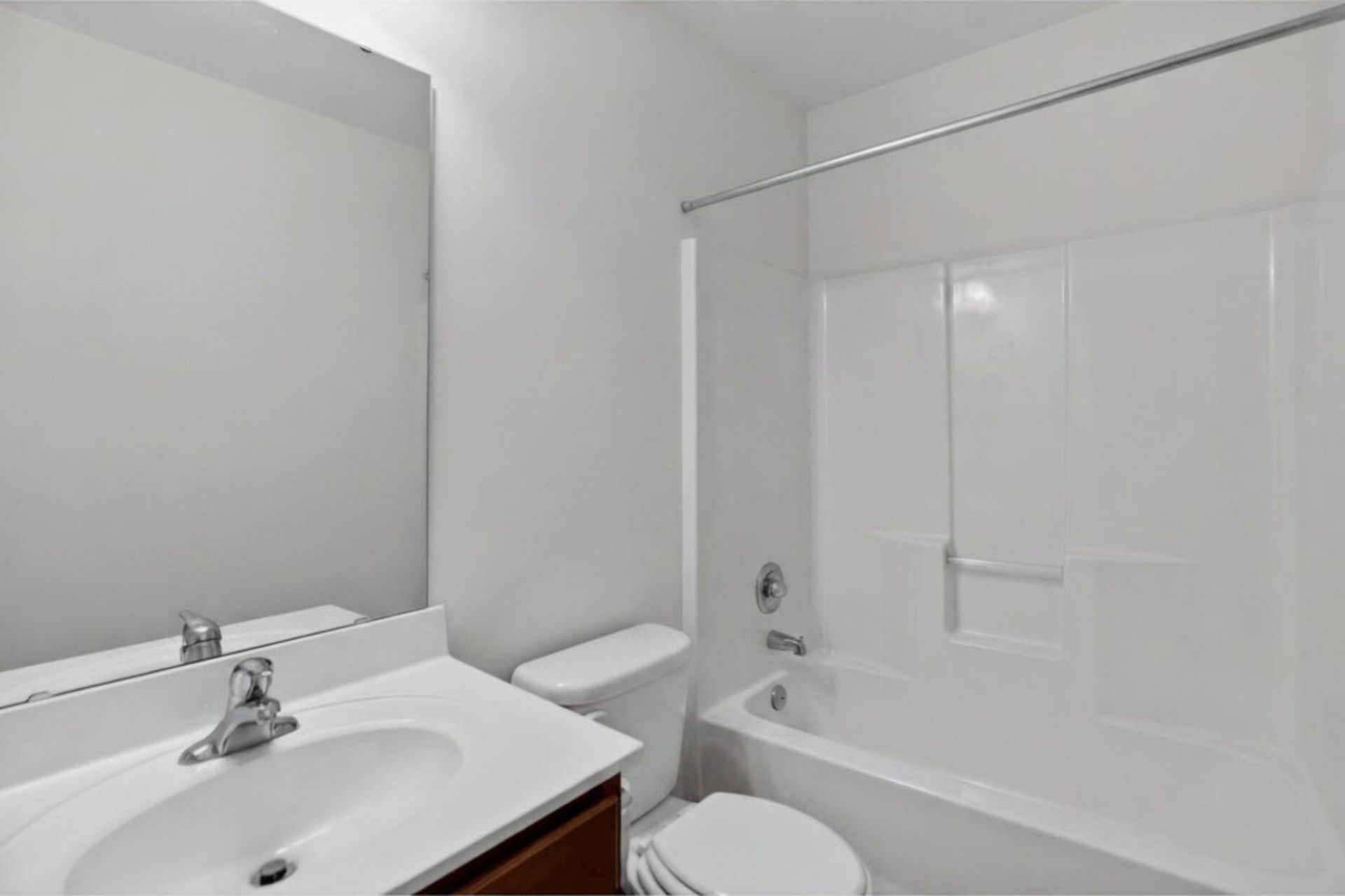 533 Pleasant Side Drive Photo 24