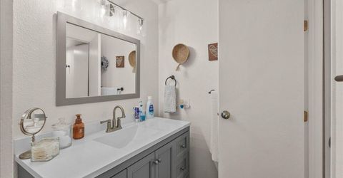2118 Roundhouse Road, Sparks, NV 89431 Photo
