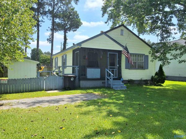 902 Wilbanks Avenue, Gadsden, AL 35903