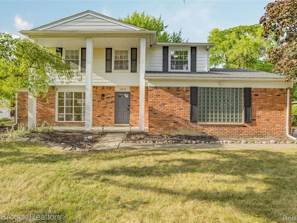 25695 Branchaster Road, Farmington Hills, Mi 48336