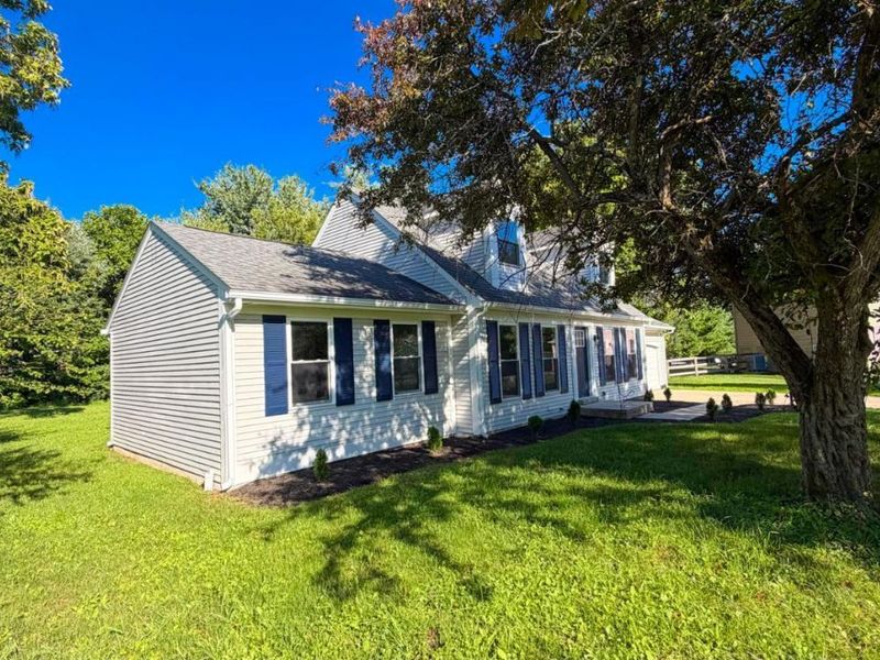 8212 Chestnut Hill Court, West Chester, OH 45069 Photo 3