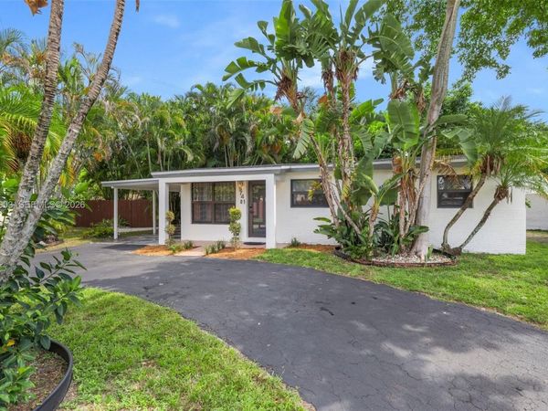 5741 Simms St , Hollywood, FL 33021