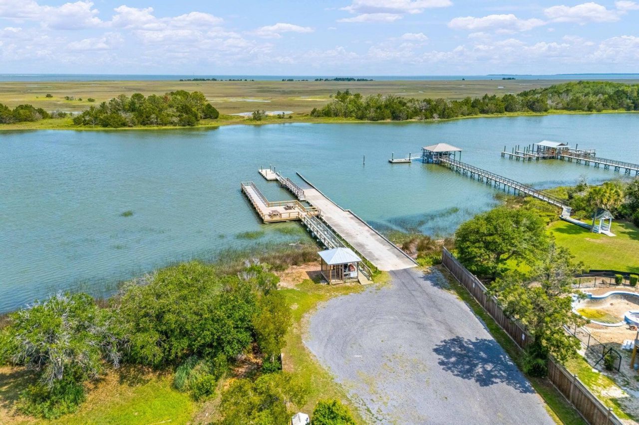 Lot 31 Gull Bay Photo 10