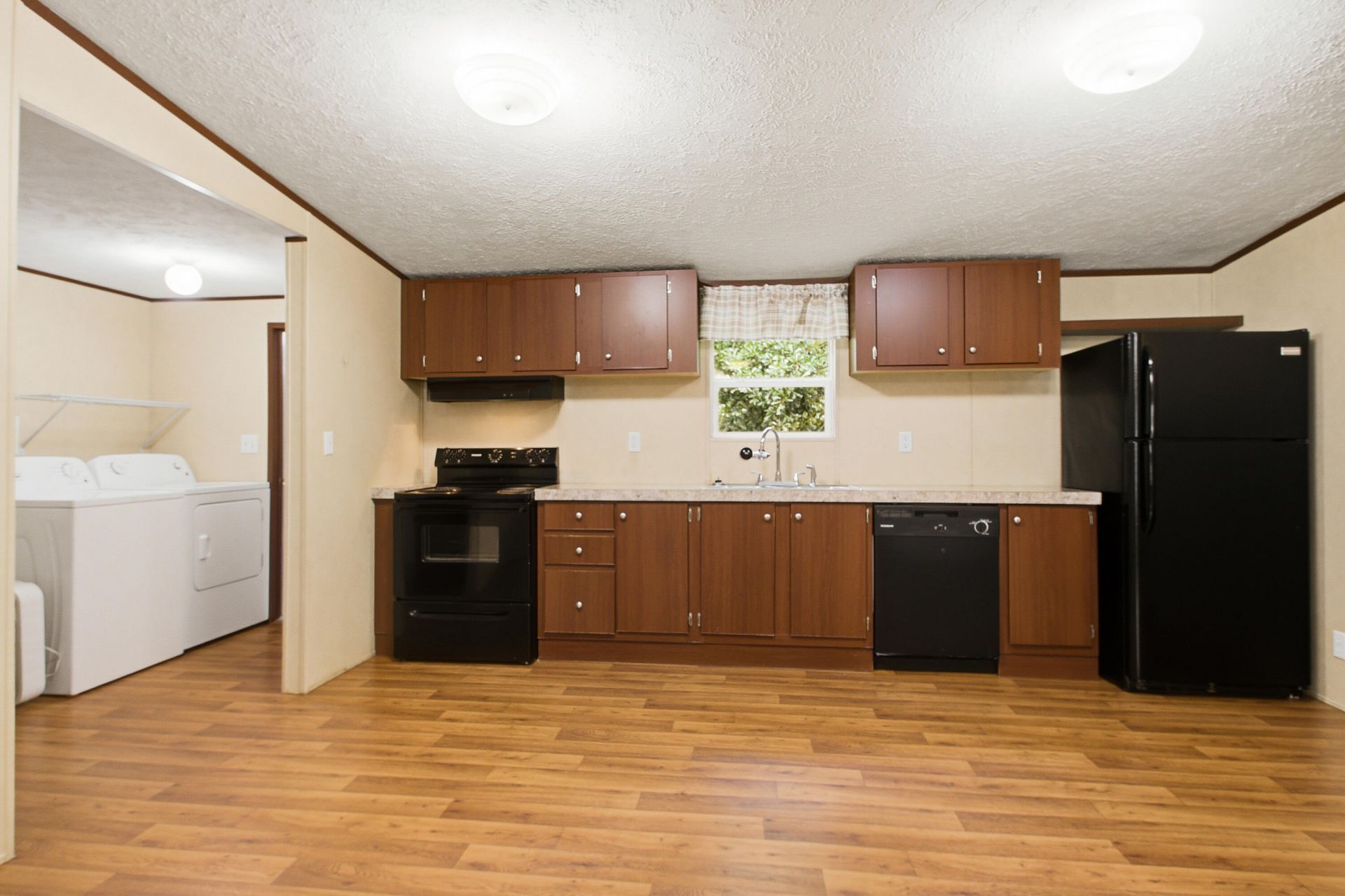 1308 Black Tom Road Photo 10