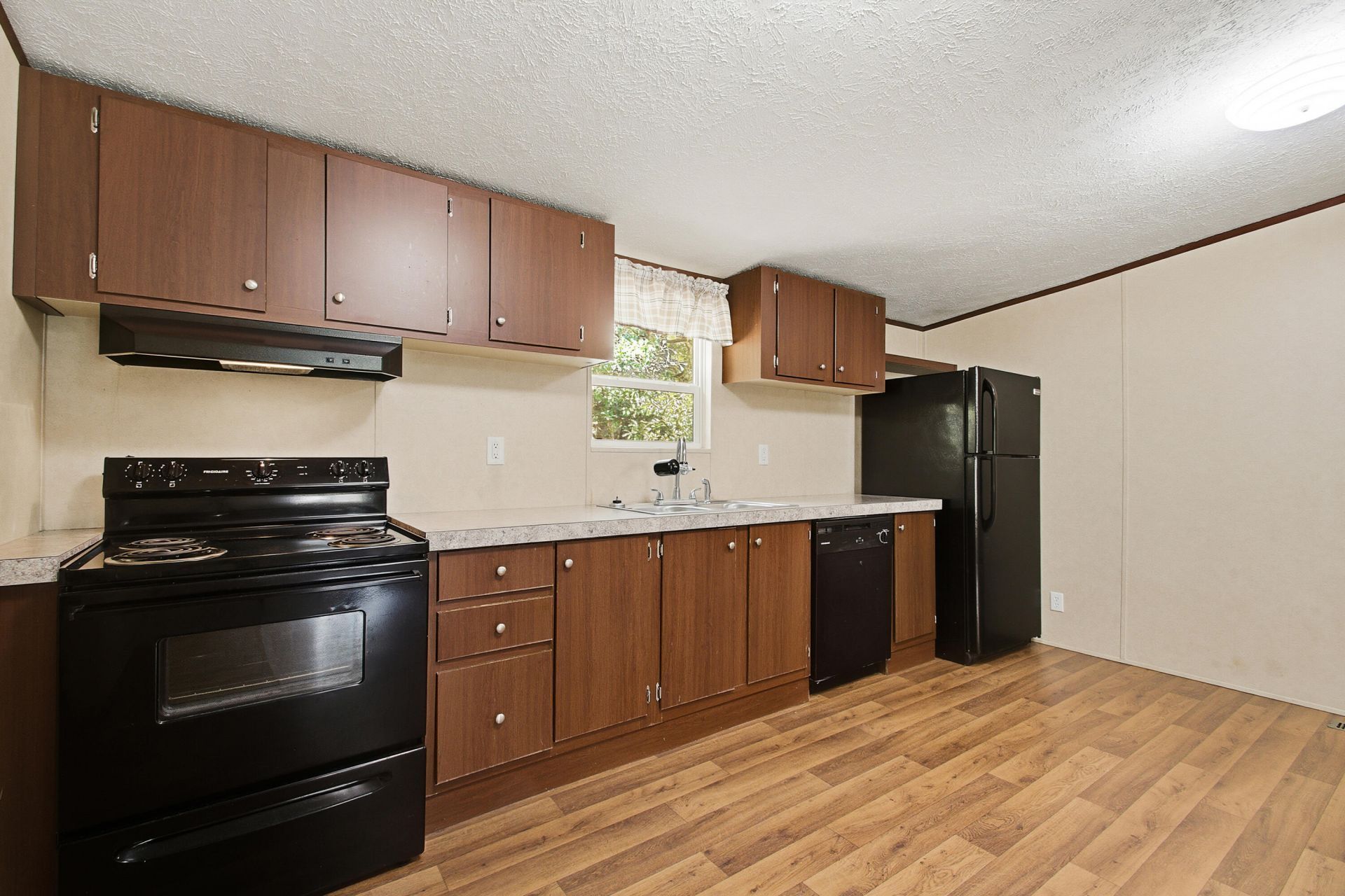 1308 Black Tom Road Photo 11