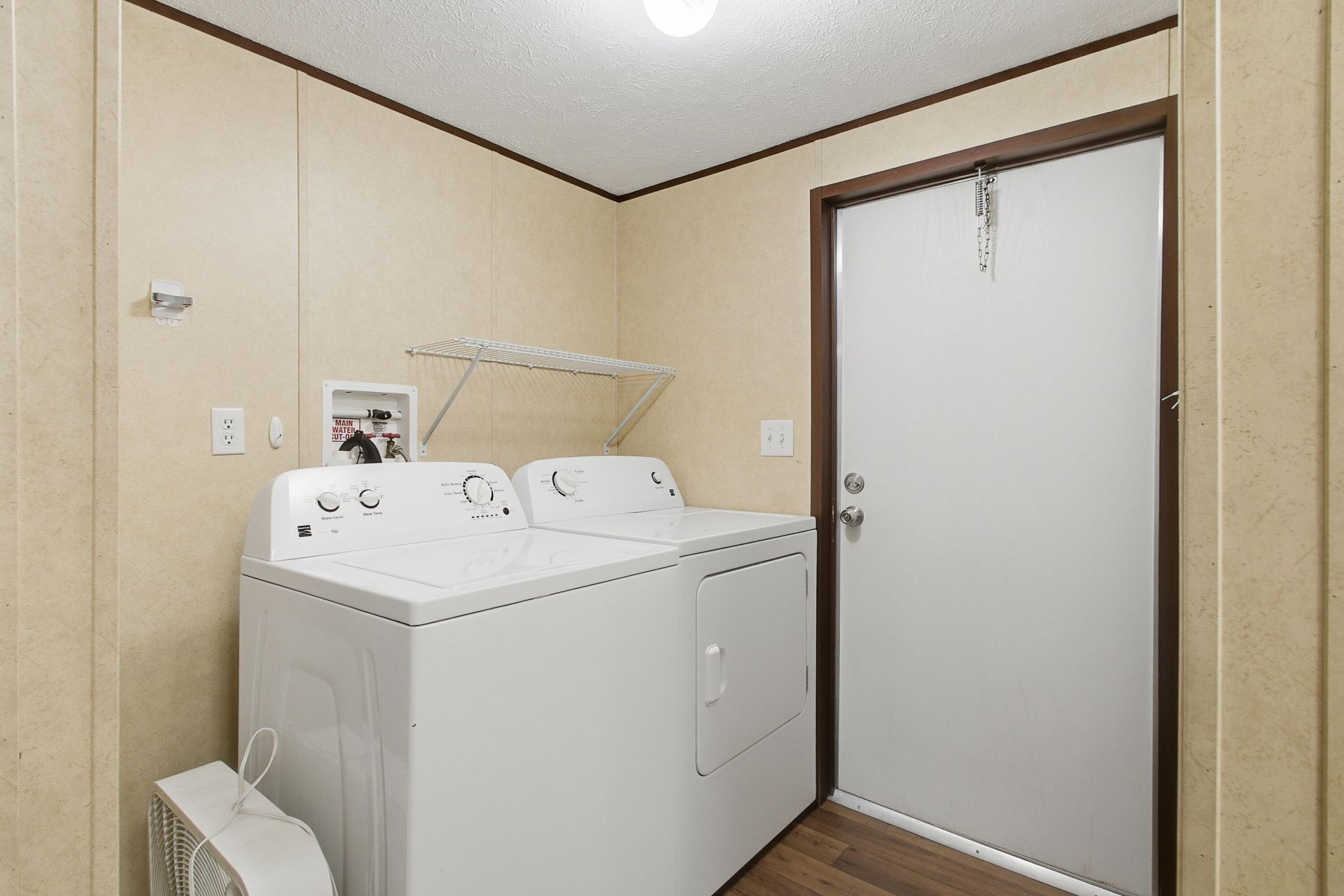 1308 Black Tom Road Photo 12