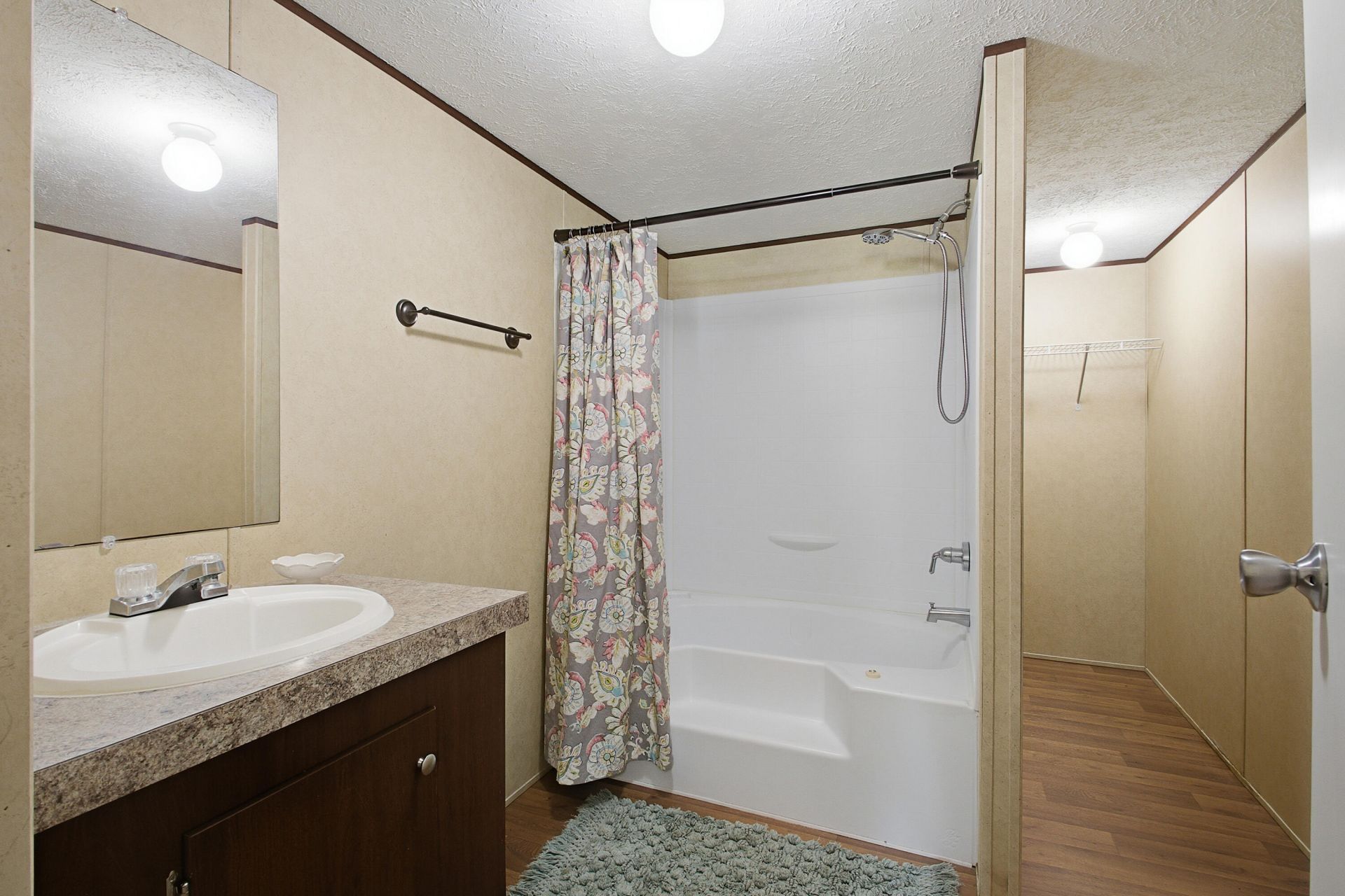 1308 Black Tom Road Photo 16