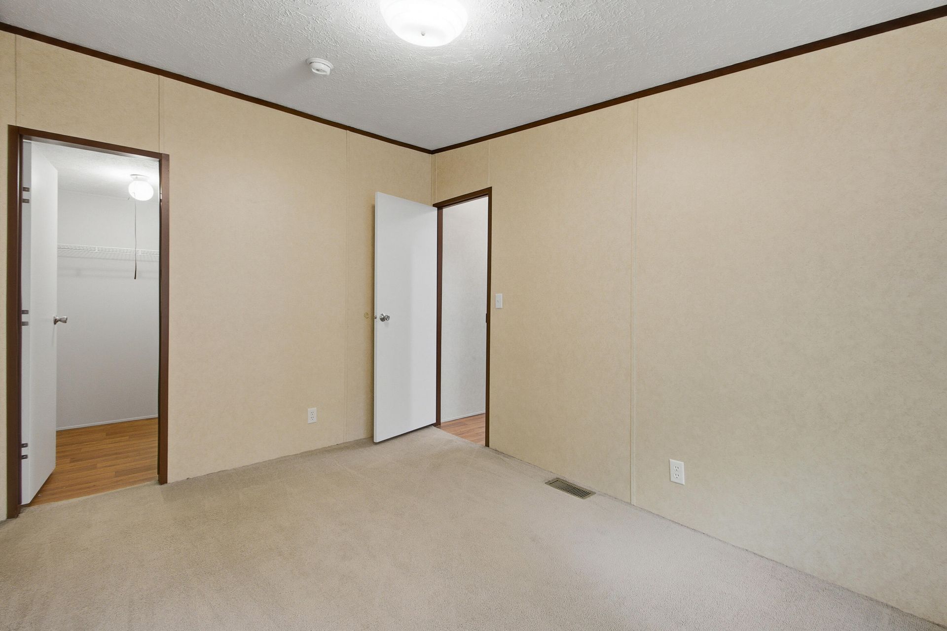 1308 Black Tom Road Photo 18