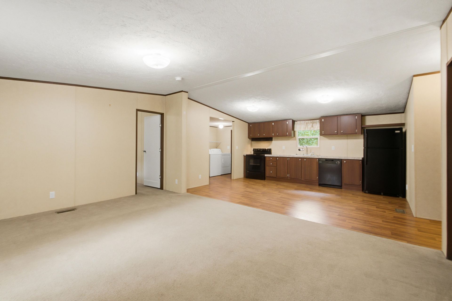 1308 Black Tom Road Photo 7