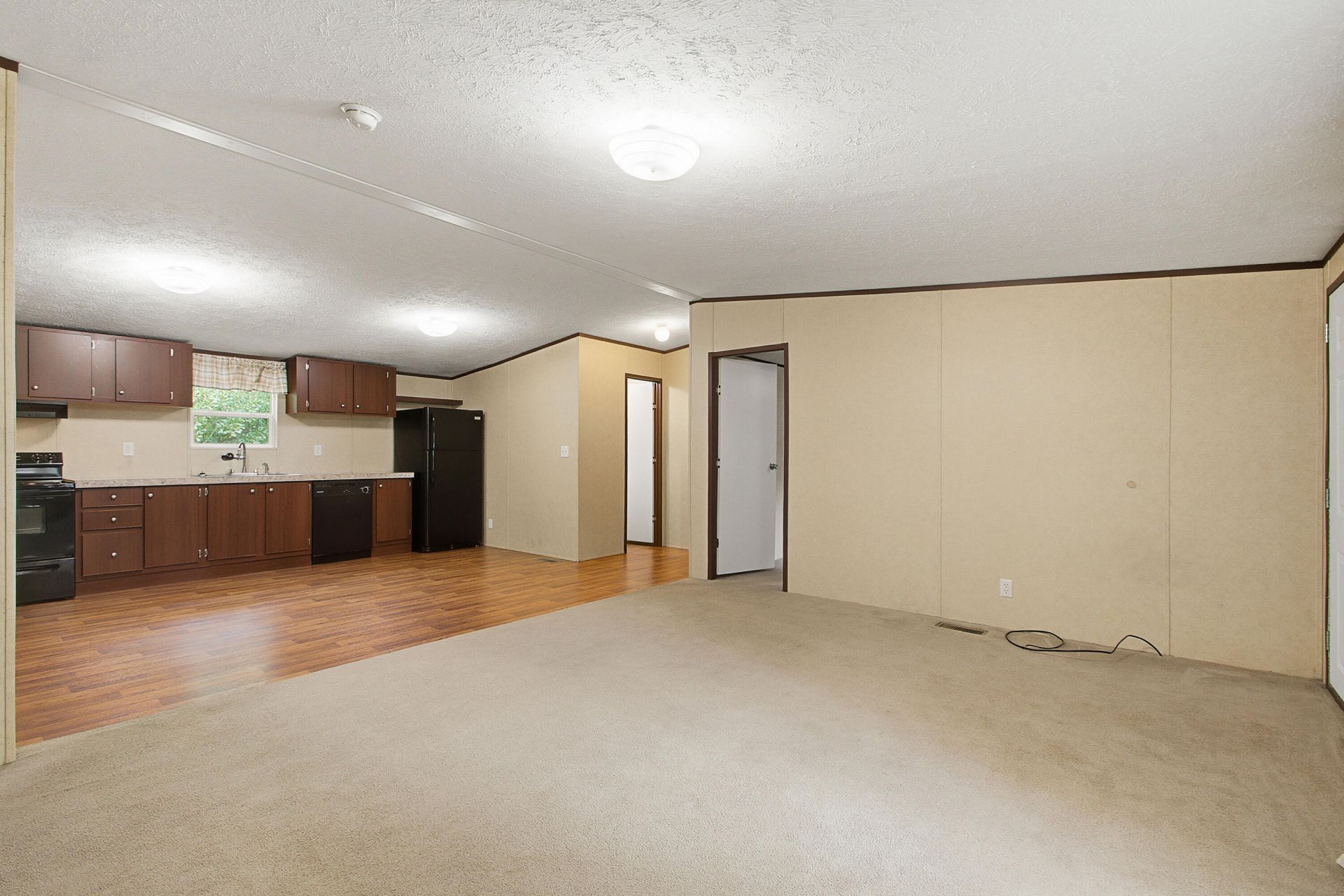 1308 Black Tom Road Photo 8