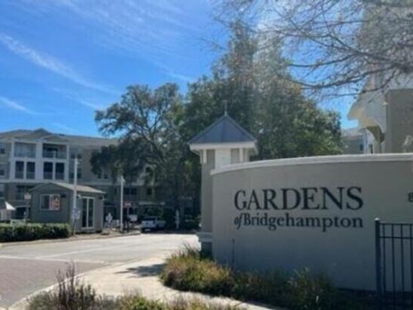 8290 GATE Parkway, Unit 135, Jacksonville, FL 32216