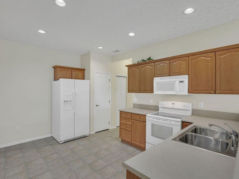 7465 Red Maple Place , Westerville, OH 43082 Photo 11