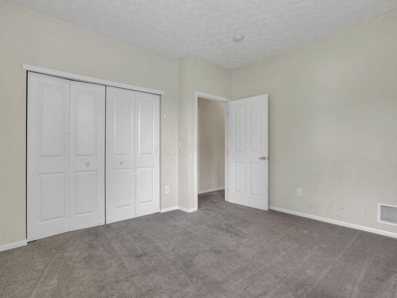 7465 Red Maple Place , Westerville, OH 43082 Photo 16