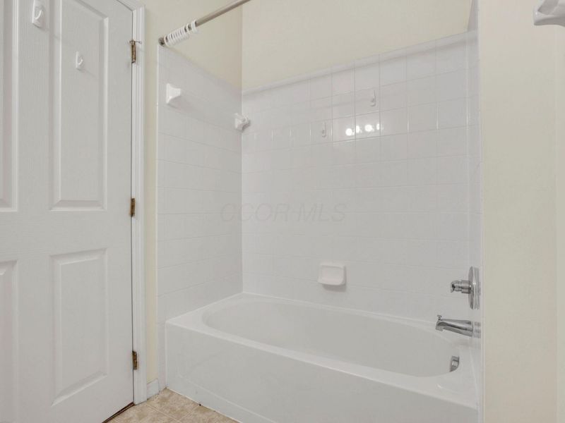 7465 Red Maple Place , Westerville, OH 43082 Photo 19