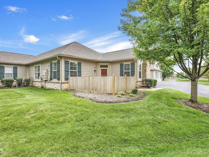 7465 Red Maple Place , Westerville, OH 43082 Photo 2
