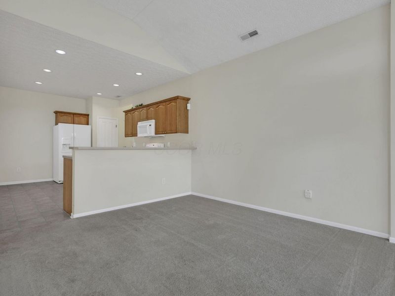 7465 Red Maple Place , Westerville, OH 43082 Photo 9