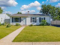 4 Arlington Drive , Romeoville, IL 60446 primary photo