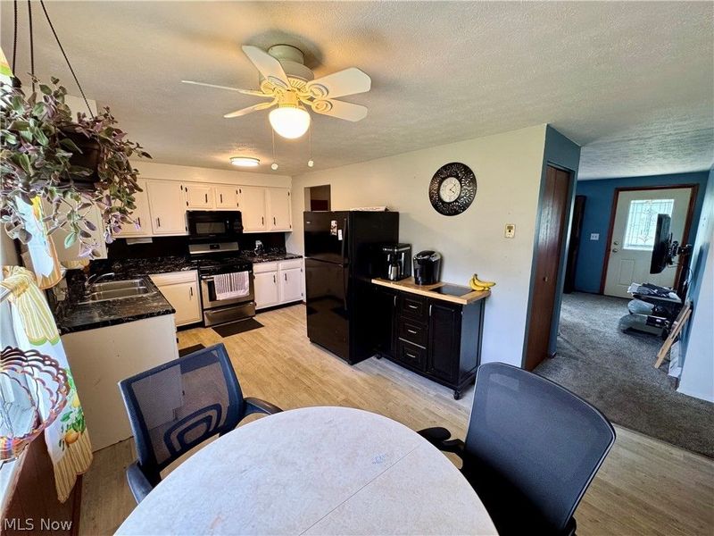 360 Trump Avenue NE, East Canton, OH 44730 Photo 10