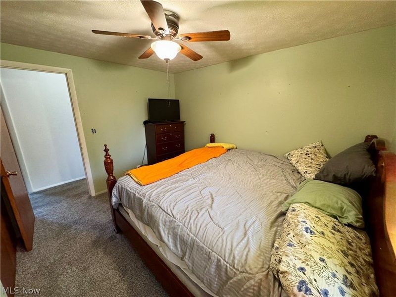 360 Trump Avenue NE, East Canton, OH 44730 Photo 18