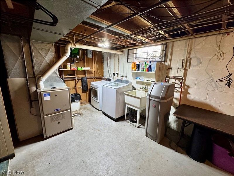 360 Trump Avenue NE, East Canton, OH 44730 Photo 22
