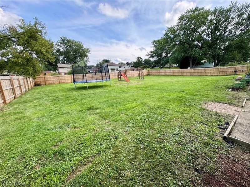 360 Trump Avenue NE, East Canton, OH 44730 Photo 25
