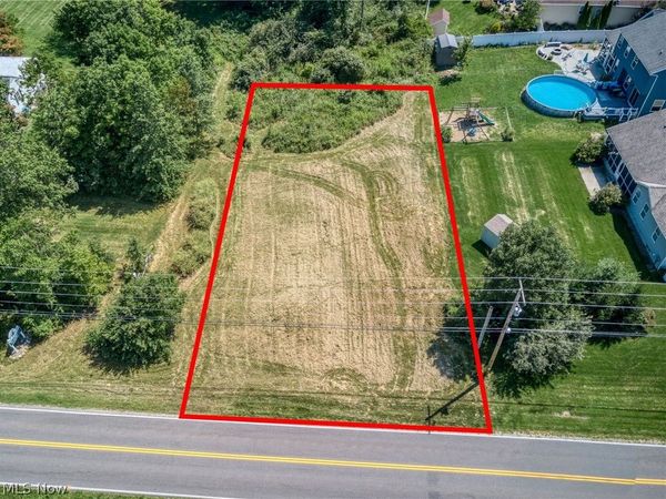 1808 Sandy Lake Road , Ravenna, OH 44266