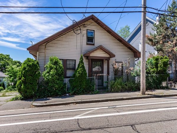 40 Quarry Street, Quincy, MA 02169