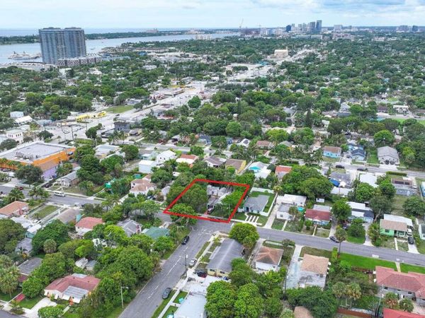 638 50TH Street, West Palm Beach, FL 33407