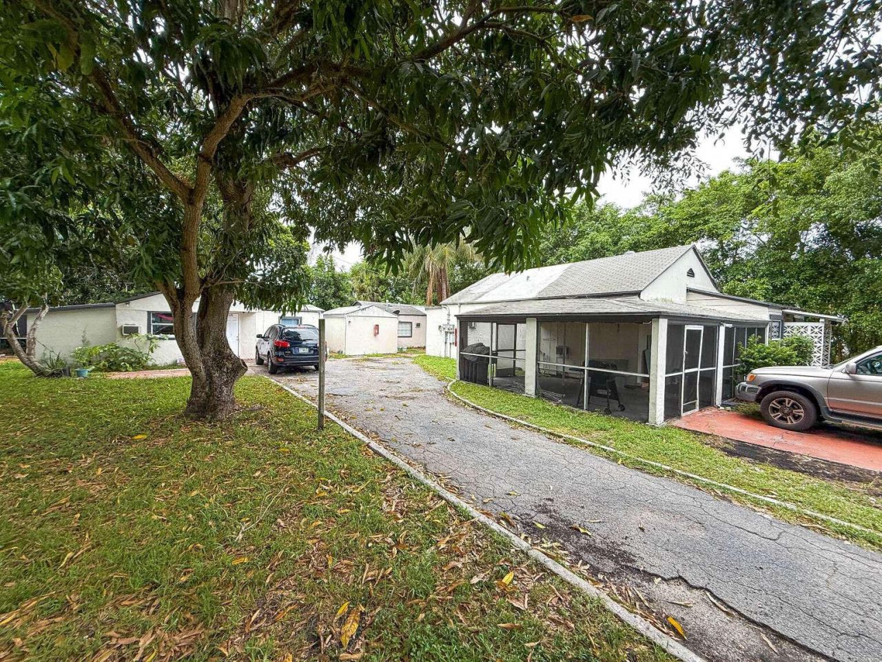 638 50th Street, West Palm Beach, FL 33407 Photo