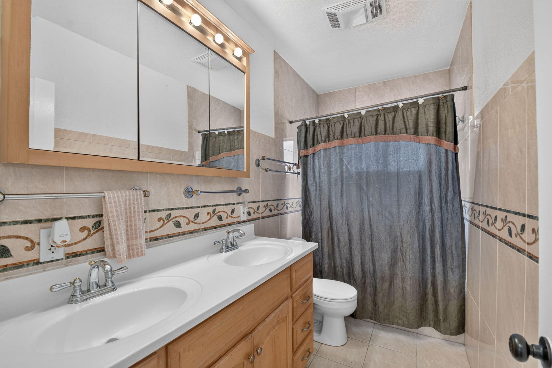 111 Vassar Drive, Lake Worth Beach, FL 33460 Photo