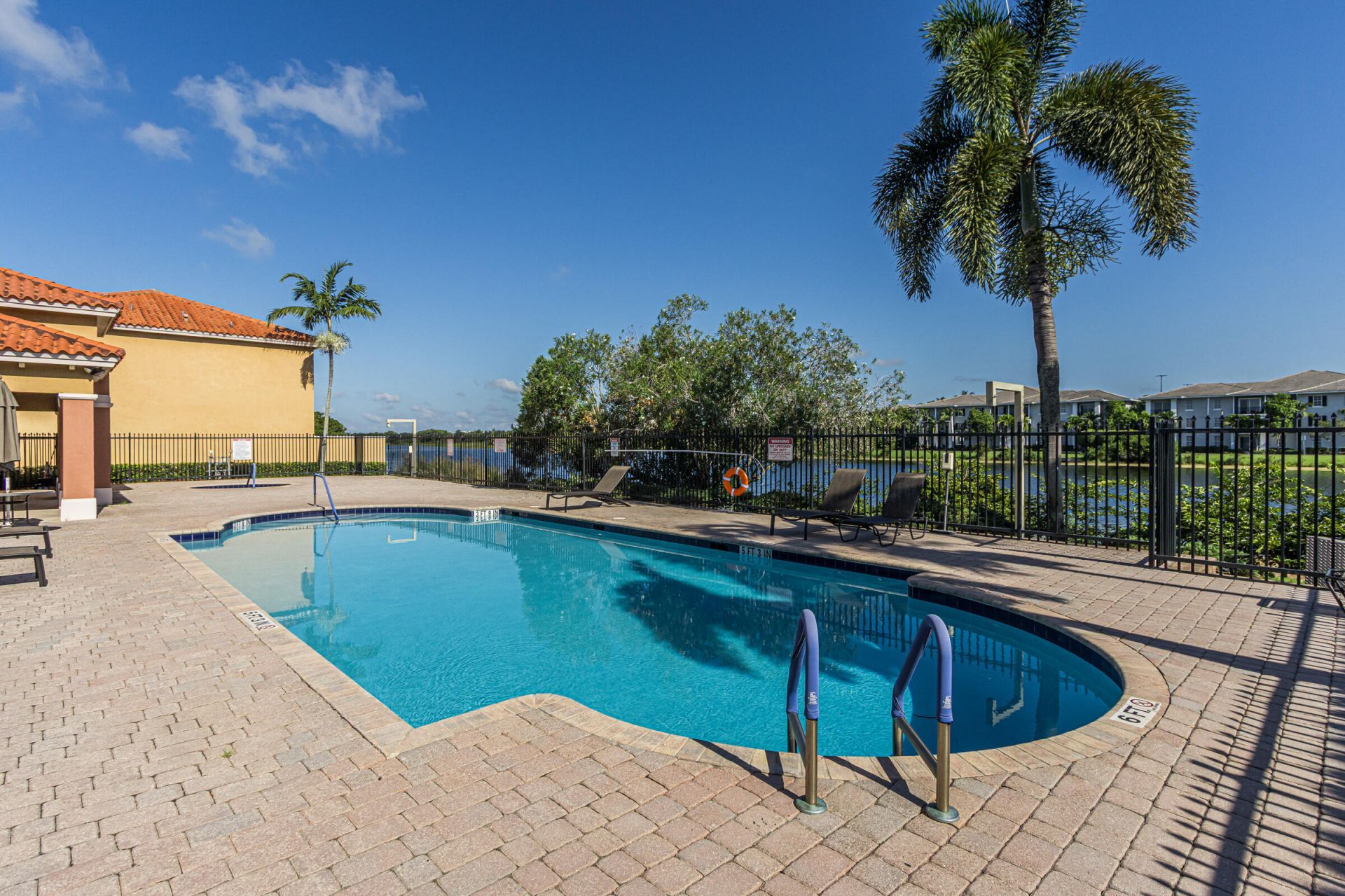 626 SW 106th Avenue, Unit 1512, Pembroke Pines, FL 33025 Photo