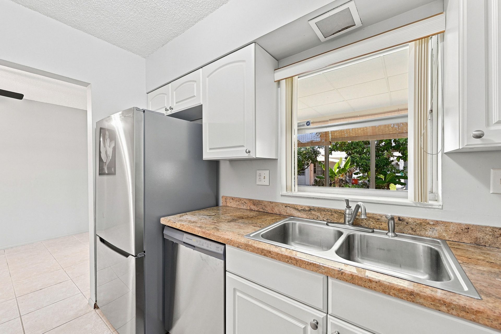 7104 NW 70th Court, Tamarac, FL 33321 Photo