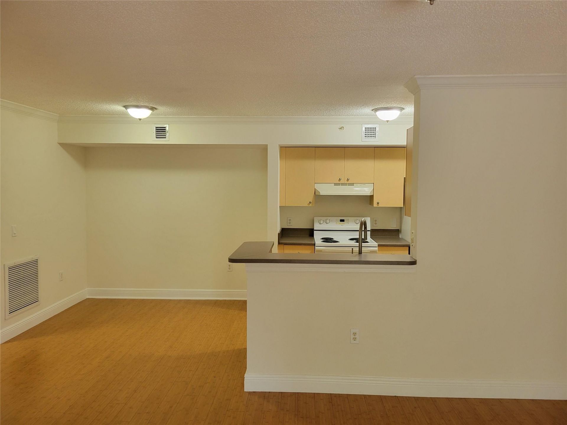2496 Centergate Drive, Unit 203, Miramar, FL 33025 Photo