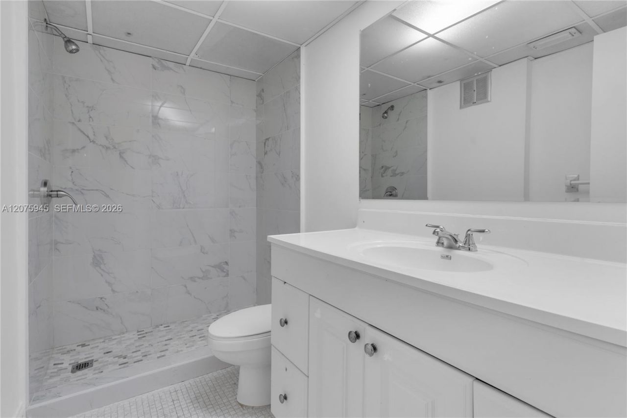 8101 SW 72nd Ave , Unit 123W, Miami, FL 33143 Photo