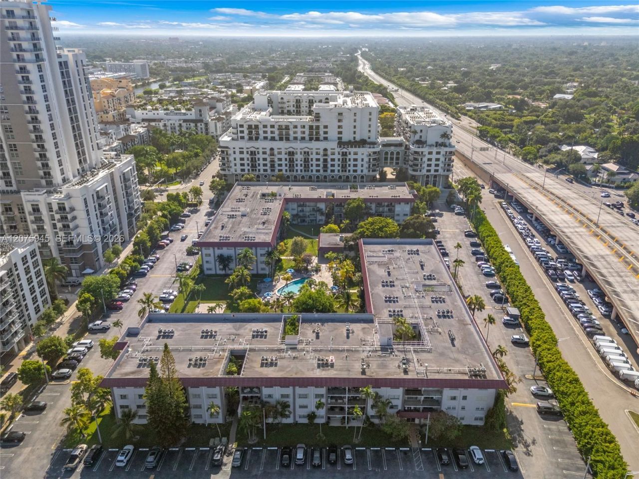 8101 SW 72nd Ave , Unit 123W, Miami, FL 33143 Photo