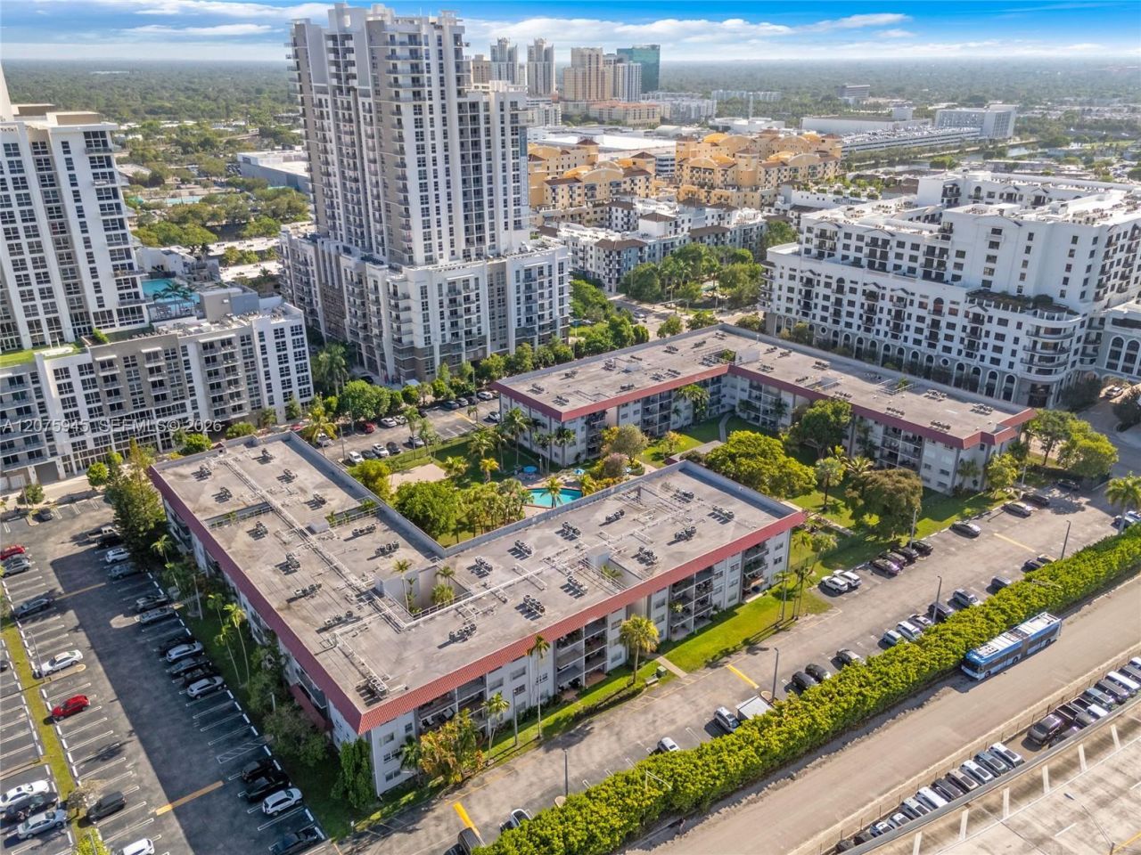 8101 SW 72nd Ave , Unit 123W, Miami, FL 33143 Photo