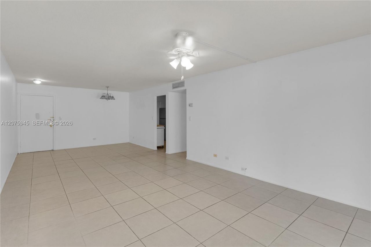 8101 SW 72nd Ave , Unit 123W, Miami, FL 33143 Photo