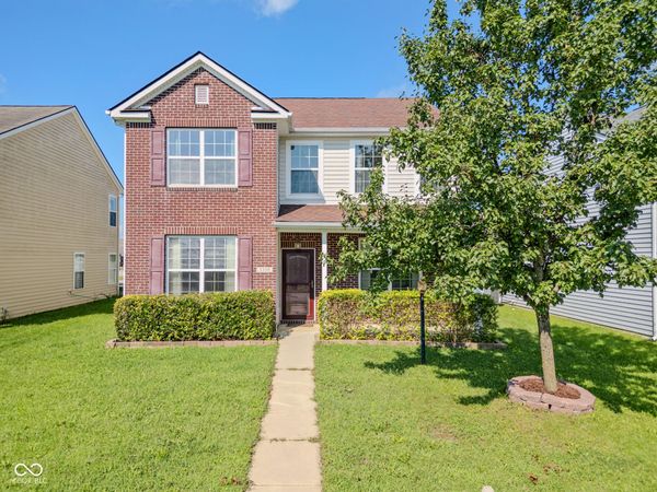 3350 Shadow Creek Boulevard , Columbus, IN 47201