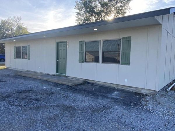 905 N Main Street , Miami, OK 74358
