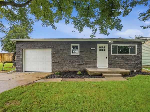 545 South Street , Delaware, OH 43015