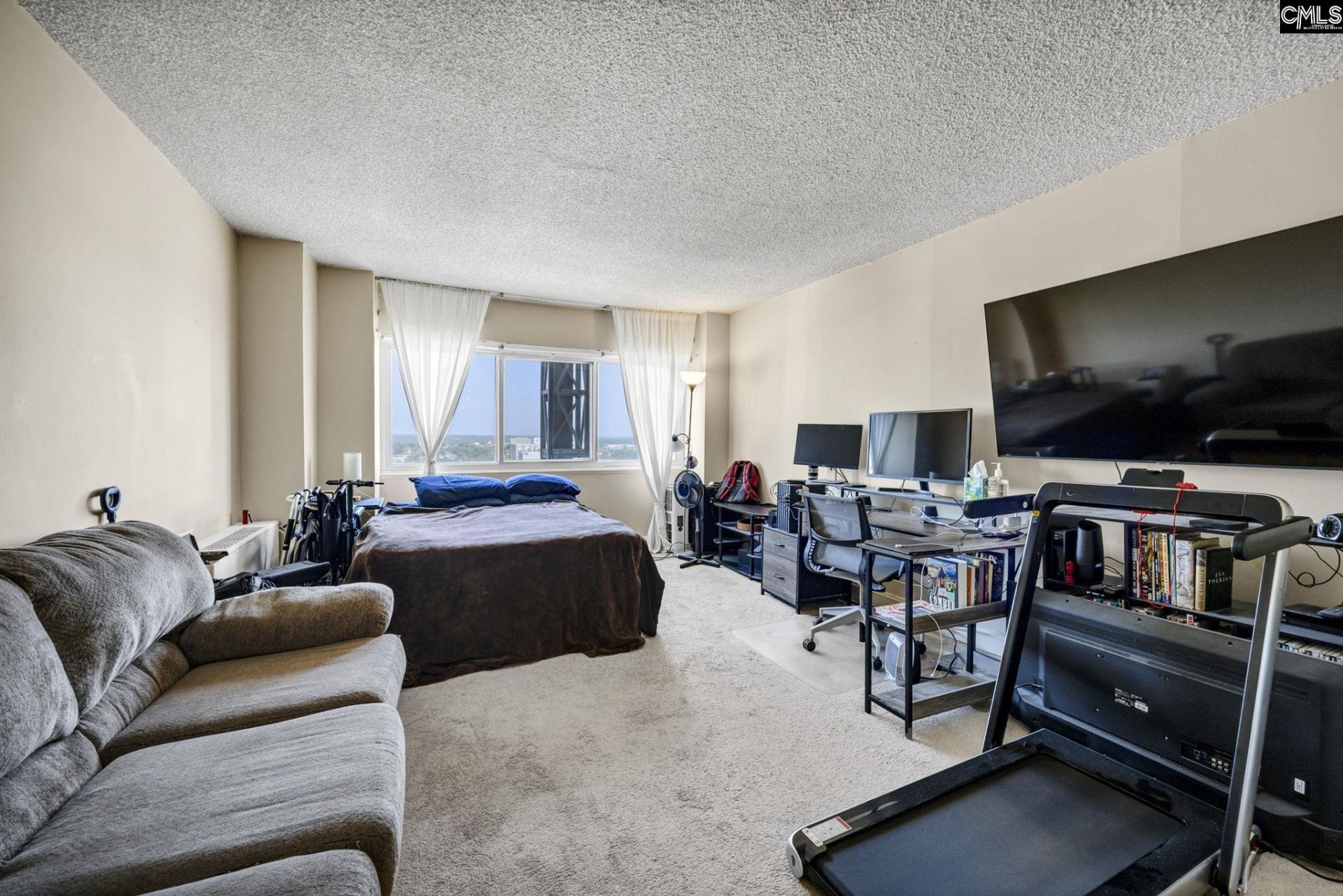 1520 Senate Street  Photo 7
