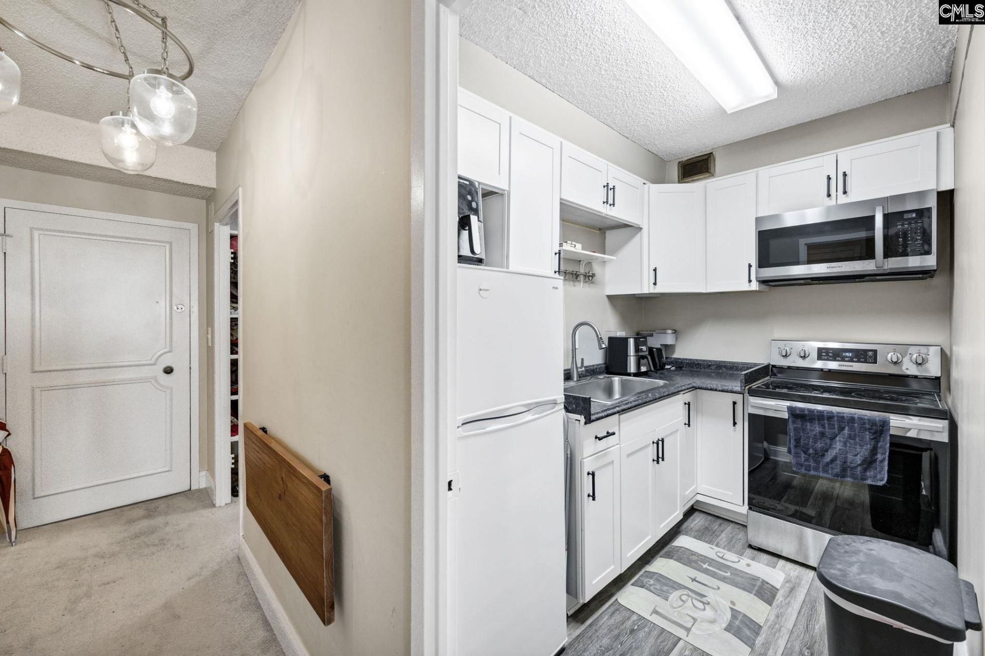 1520 Senate Street  Photo 9