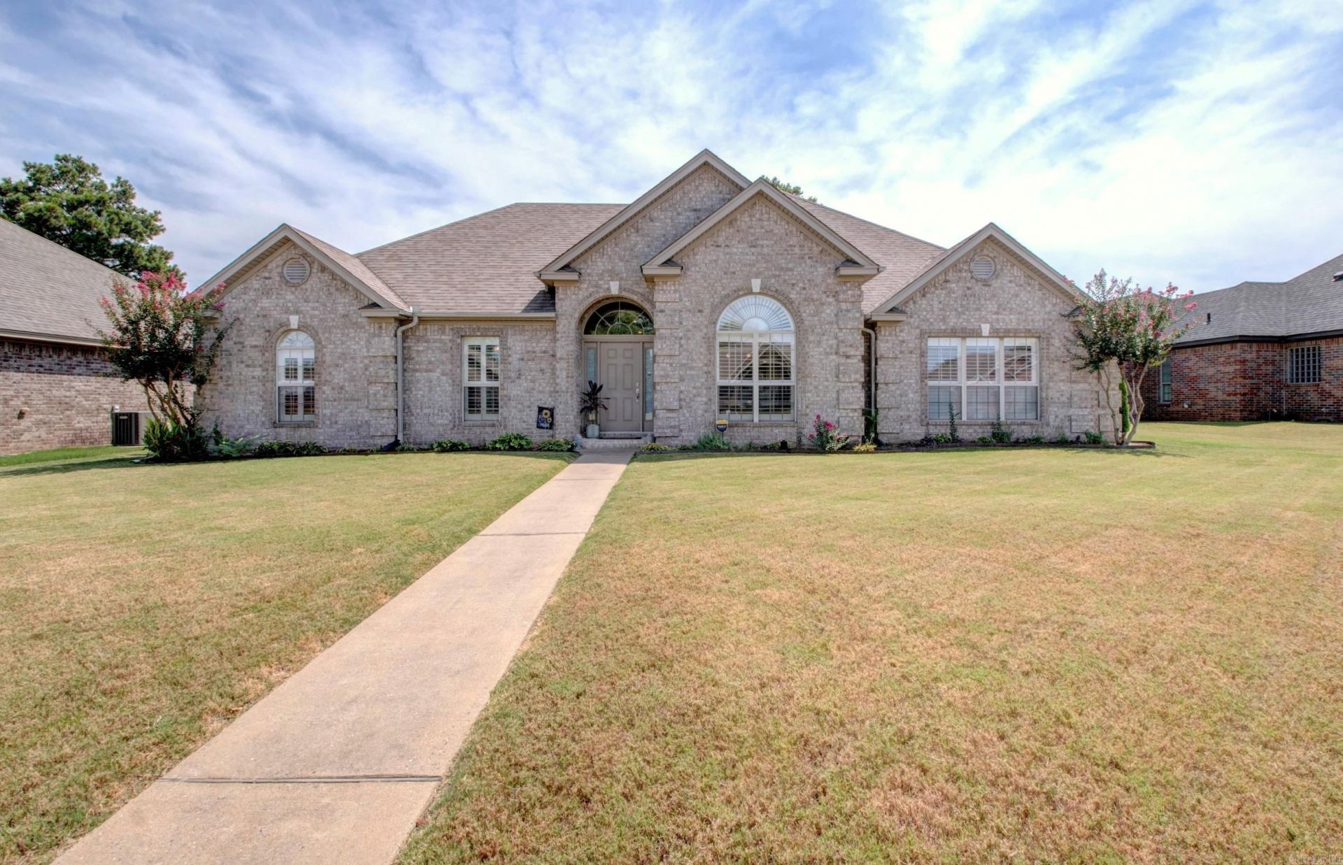 324 Country Club Parkway Maumelle, AR 72113