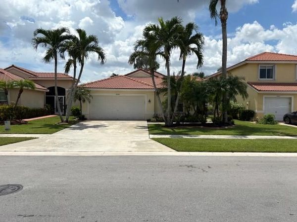 5026 PRAIRIE DUNES VILLAGE Circle, Lake Worth, FL 33463