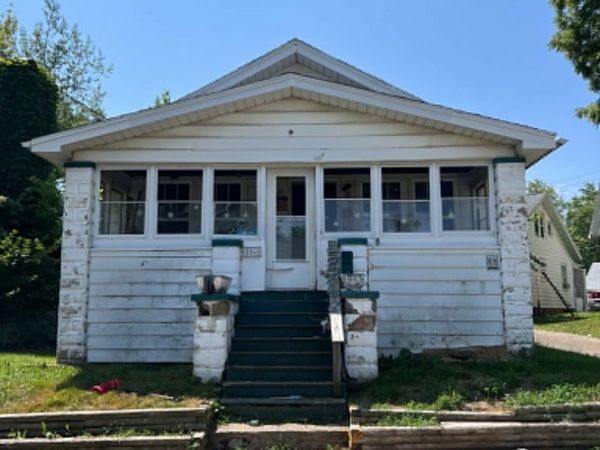 504 W Virginia Avenue , Peoria, IL 61604