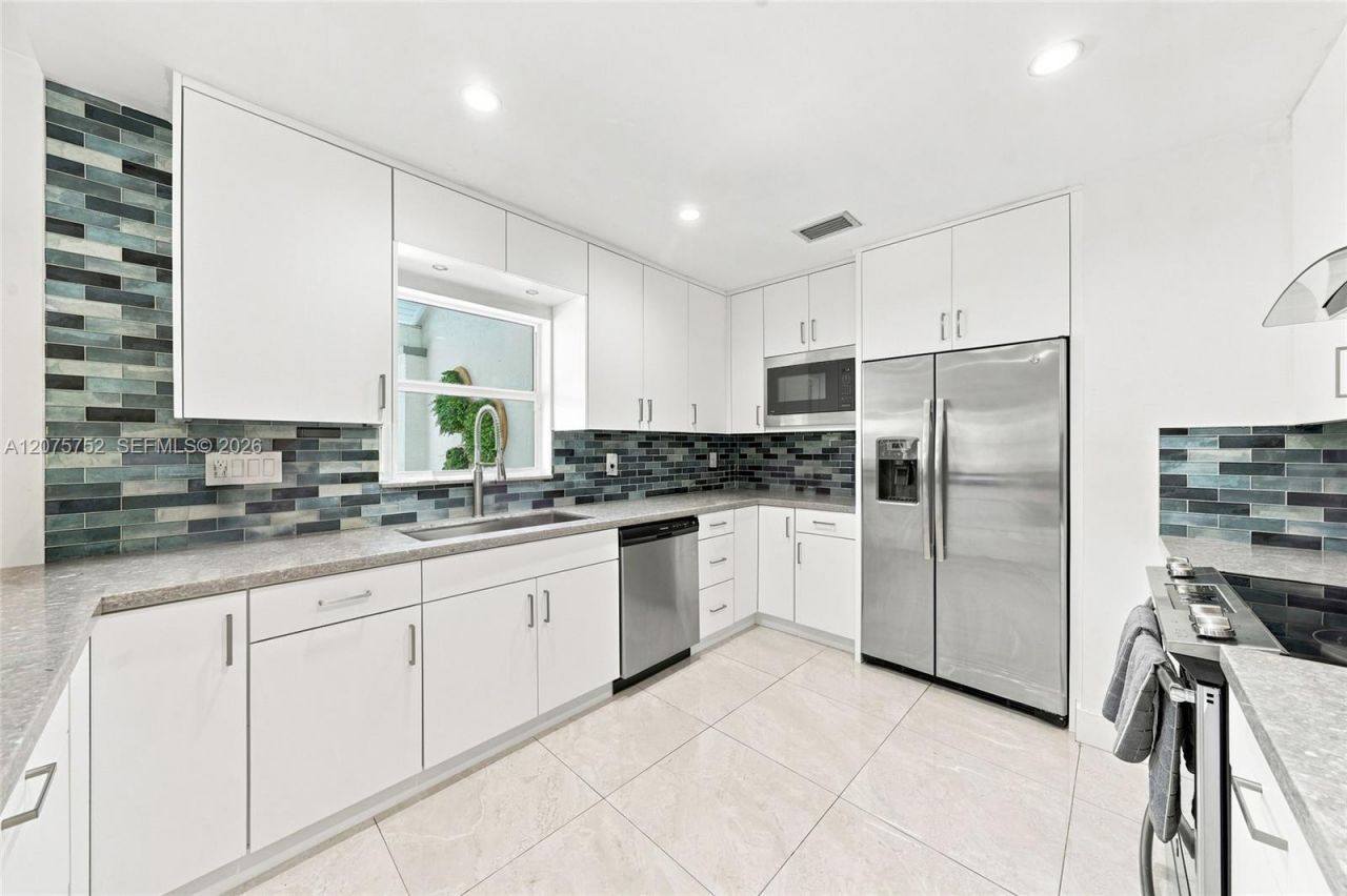 8250 SW 86th Ct , Miami, FL 33143 Photo