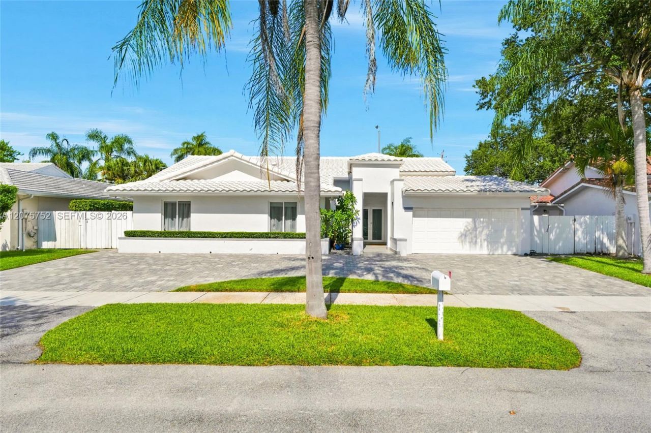 8250 SW 86th Ct , Miami, FL 33143 Photo