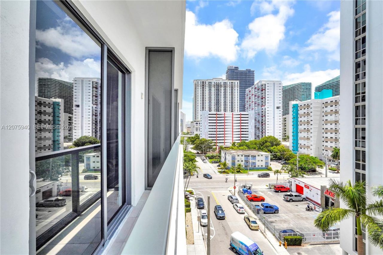 229 SW 9th St , Unit 404, Miami, FL 33130 Photo