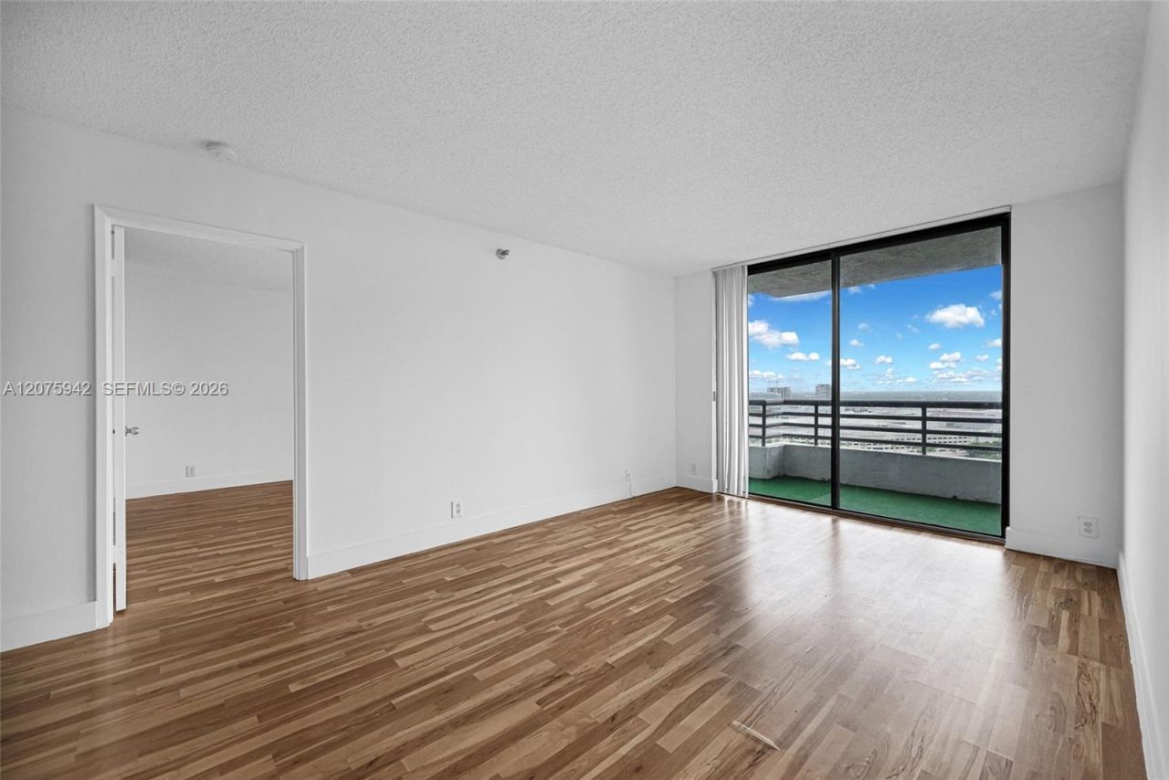 3300 NE 191st St, Unit LP03, Aventura, FL 33180 Photo