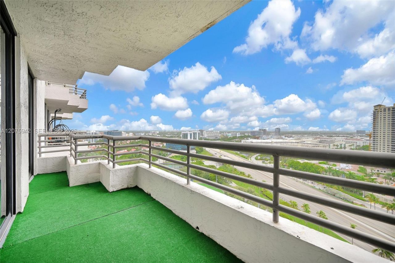 3300 NE 191st St, Unit LP03, Aventura, FL 33180 Photo